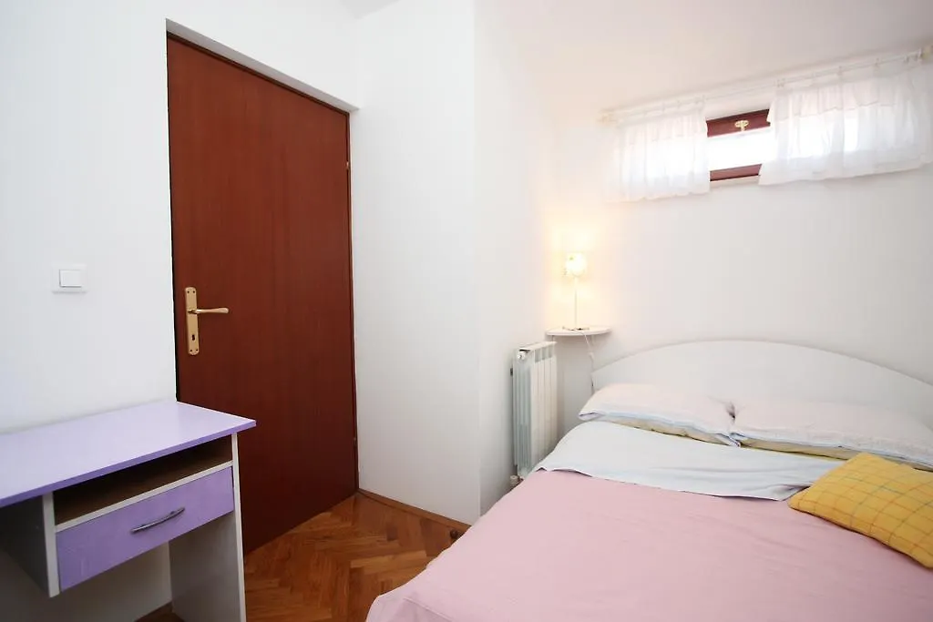 Family Friendly Apartments Pula