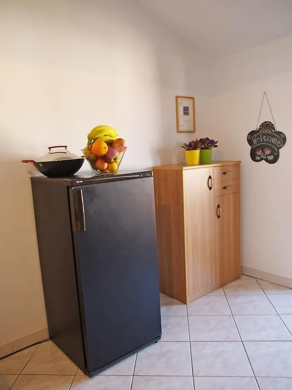 Family Friendly Apartments Pula